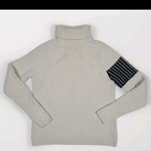 Club Monaco 100% Cashmere Ribbed Cream Turtleneck with Black Sleeve Accent